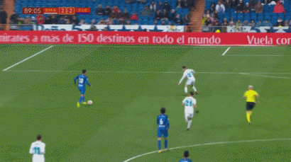 米切尔半场投篮12中7，三分5中3得到22分1板1助1断